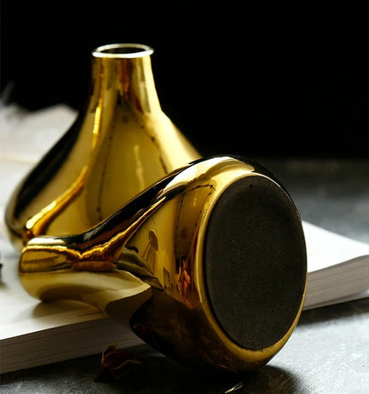 Luxmina Gold Plated Ceramic Vase